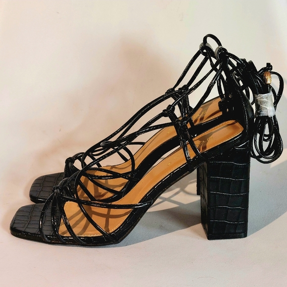 Shoedazzle black patent Dimona heeled sandal, 9.5, NWT - Picture 2 of 13
